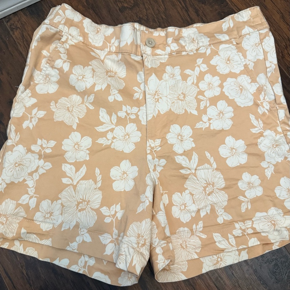 Jachs Girlfriend Tan Floral Shorts, size Large